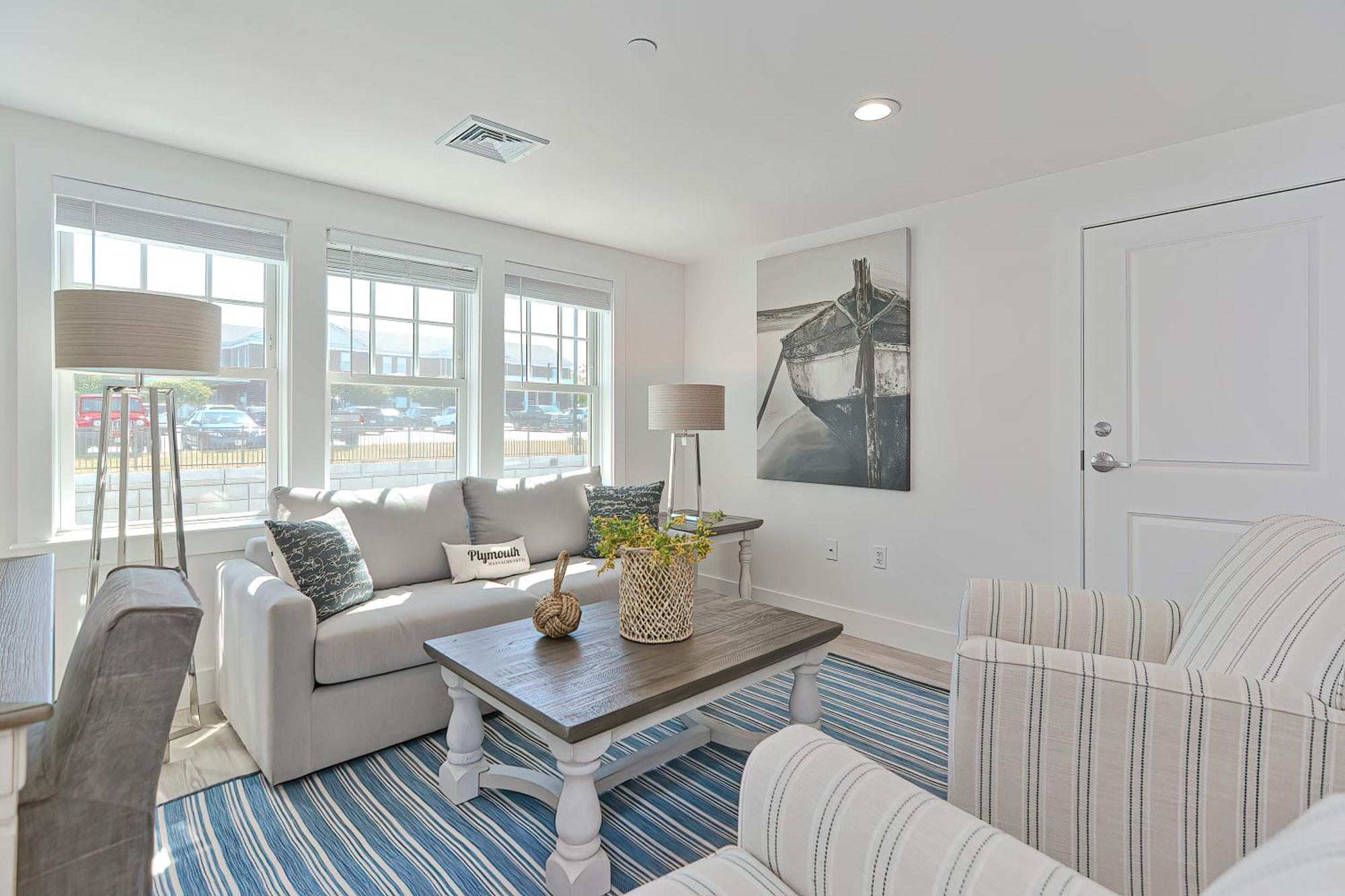 Harbourtown Suites On Plymouth Harbor エクステリア 写真