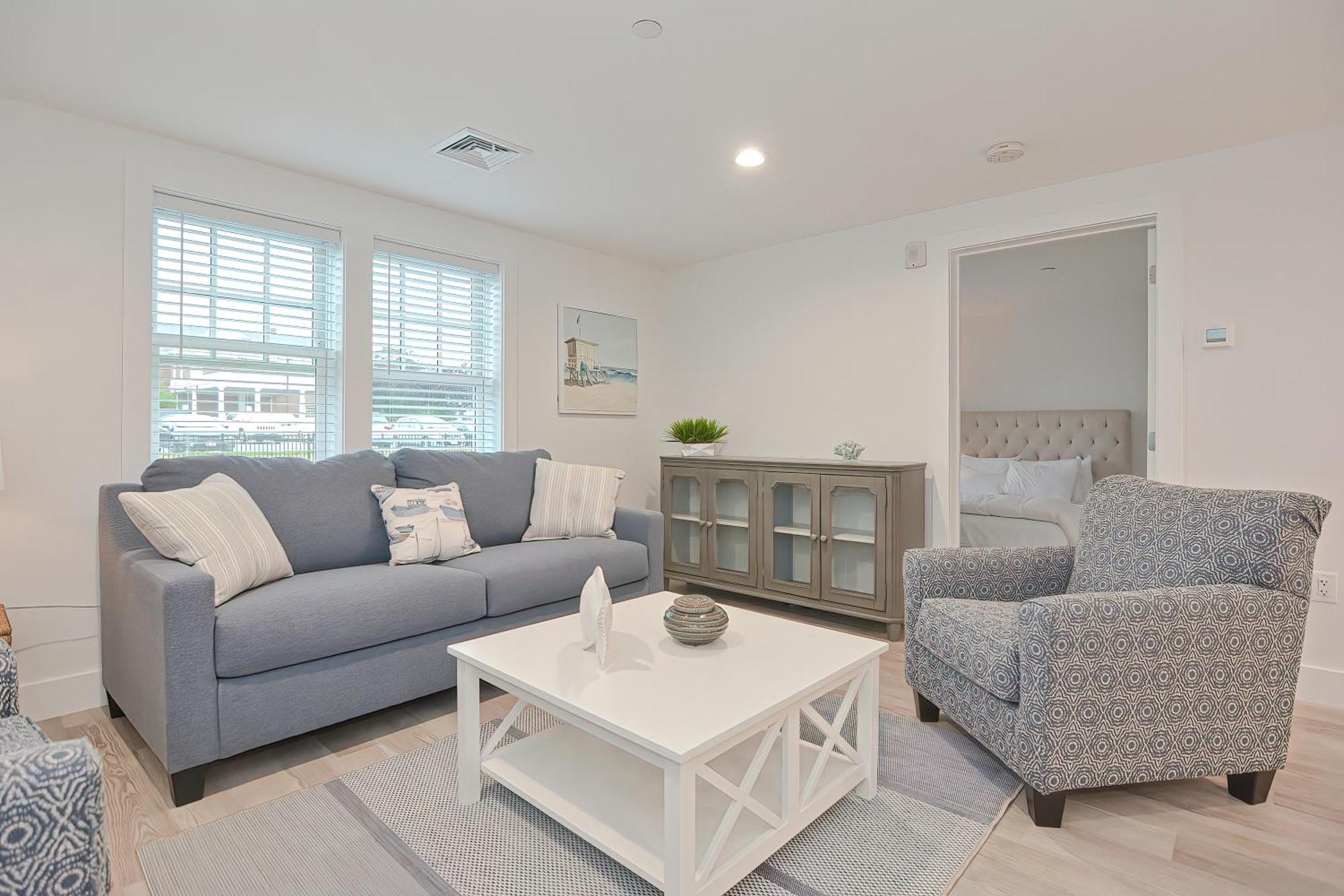 Harbourtown Suites On Plymouth Harbor エクステリア 写真