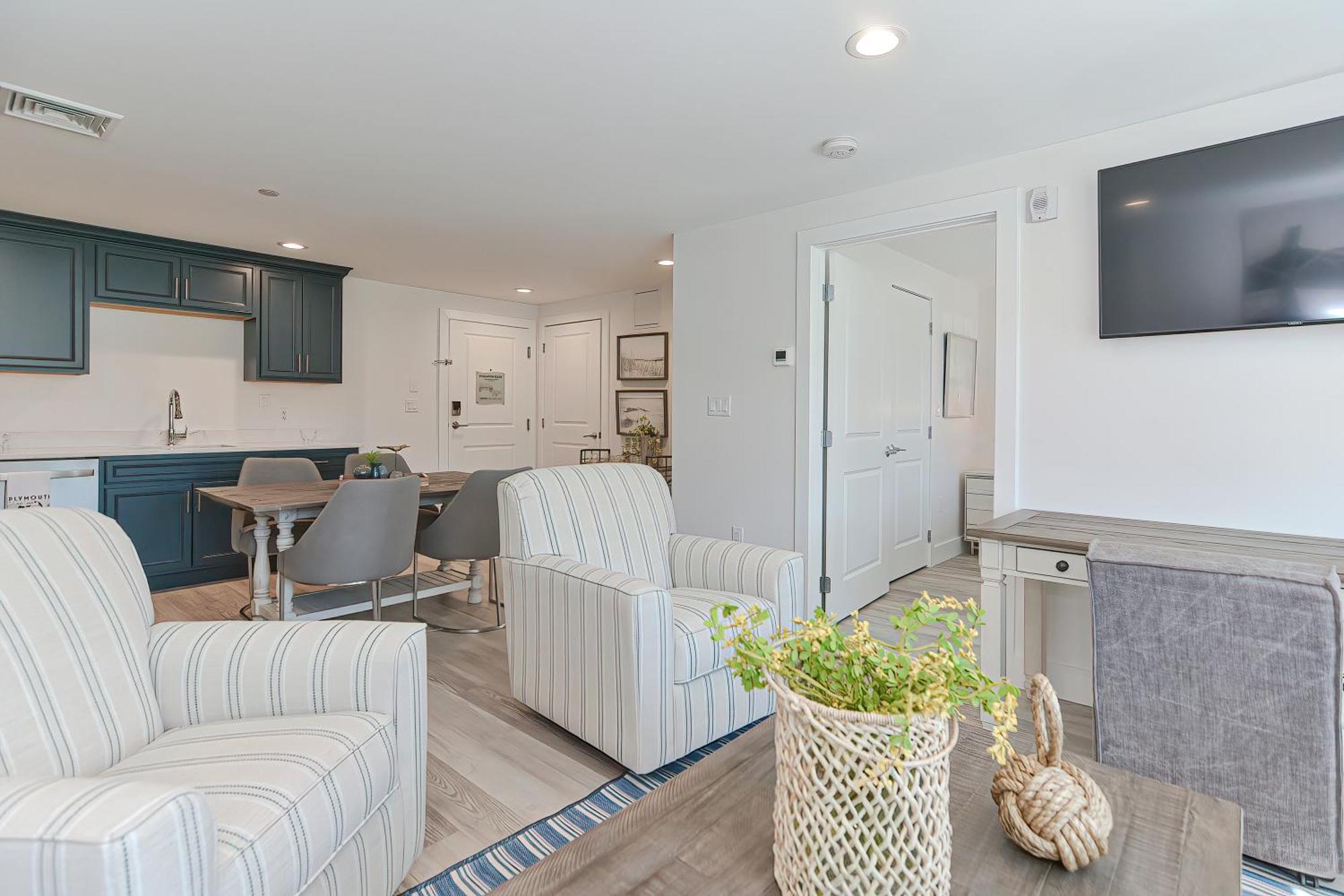 Harbourtown Suites On Plymouth Harbor エクステリア 写真